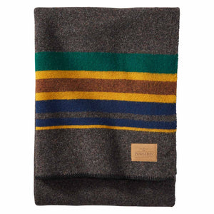 Pendleton Yakima Camp Throw Oxford | Made In Washington | Western Blankets | Housewarming Gifts