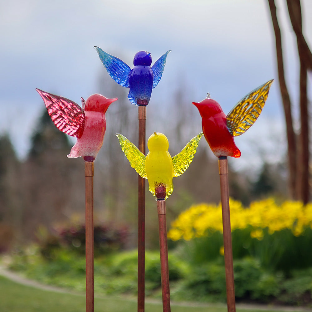
            
                Load image into Gallery viewer, Jesse Kelly Blown Glass Yellow Hummingbird | Made In Washington | Locally Made Garden Art Collection
            
        
